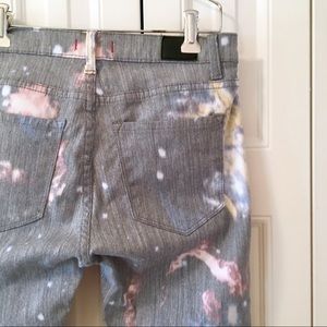 🛸 High-Waisted GALAXY JEANS